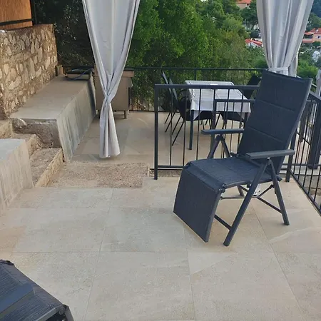 House - With Terrace And Sea View *